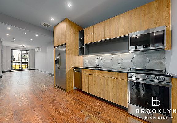 3rd image of 1461 Gates Ave #4F