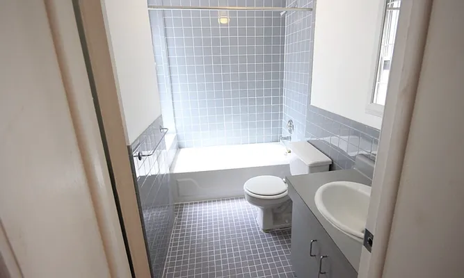 Rented by LJ Sloane Management | media 24