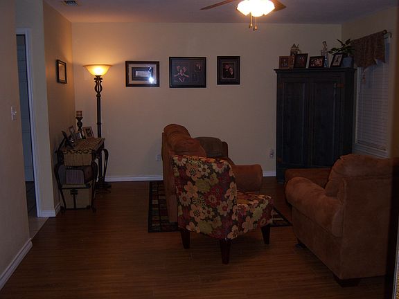 2nd image of 1201 Tumbleweed Trl