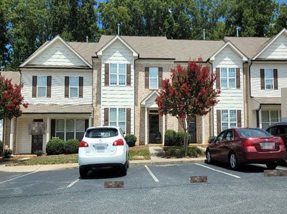 1st image of 68 Nandina Dr