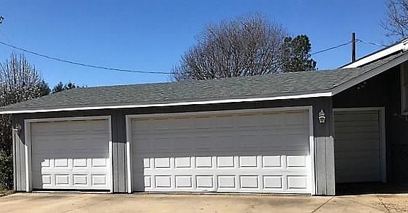 3rd image of 517 Oxbow Ct