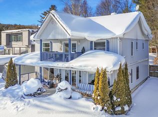 604 Champlain Rd, Tiny, ON L9M 0C2