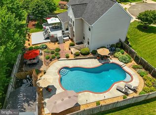 235 Fox Chase St, Warrenton, VA 20186