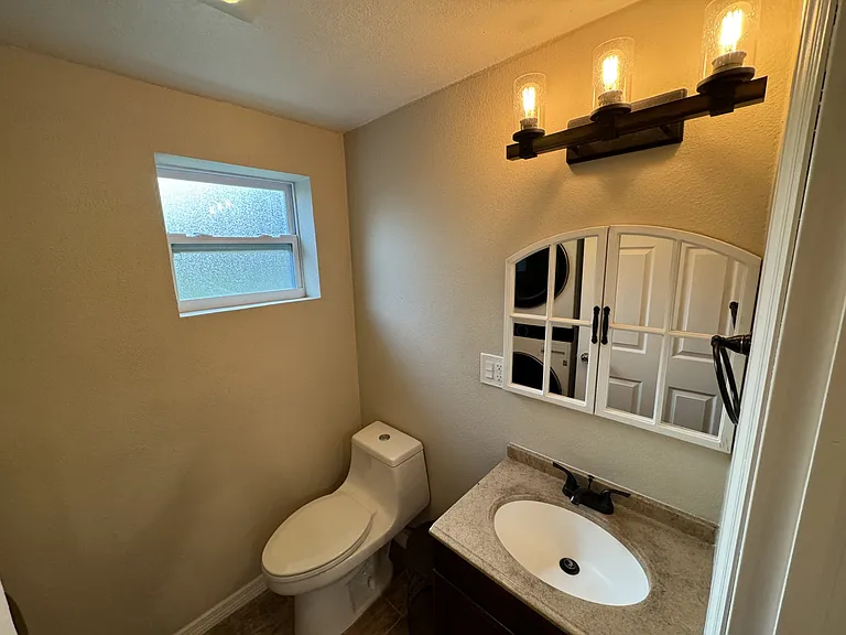 11305 Oak Dr #R — Photo 8