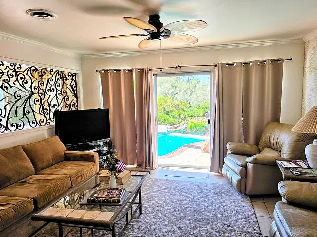 1 bed, 650 sqft, $1,000 — Photo 3