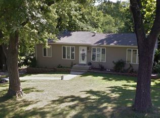 1817 N Hines Rd, Independence, MO 64058