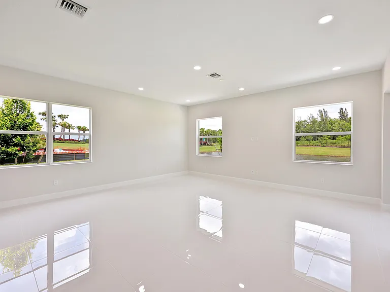 14261 Spruce Pine Dr — Photo 40