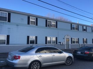 375 3rd St APT 4, Fall River, MA 02721