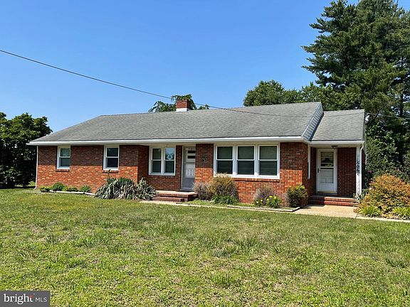 2nd image of 606 Quinton Marlboro Rd