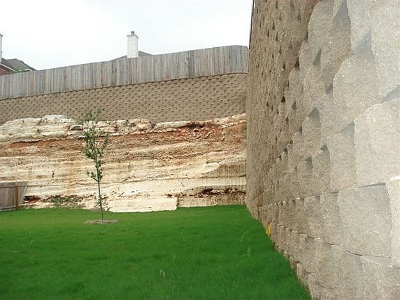 4th image of 25002 Catalan Clf