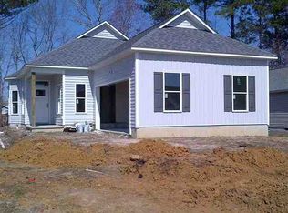 200 Mulberry Cir, Jacksonville, NC 28546