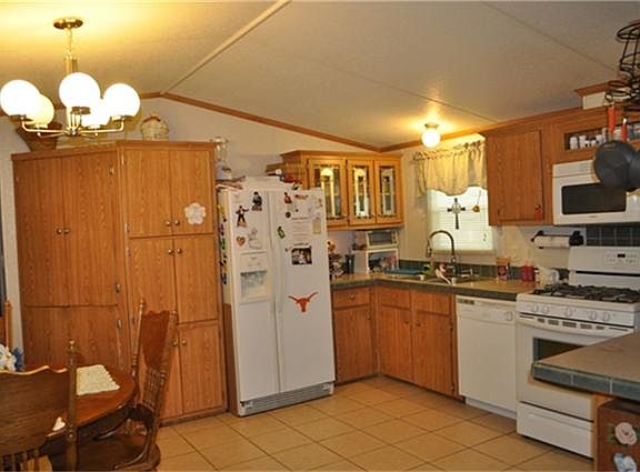 3rd image of 346 Thorn Tree Dr