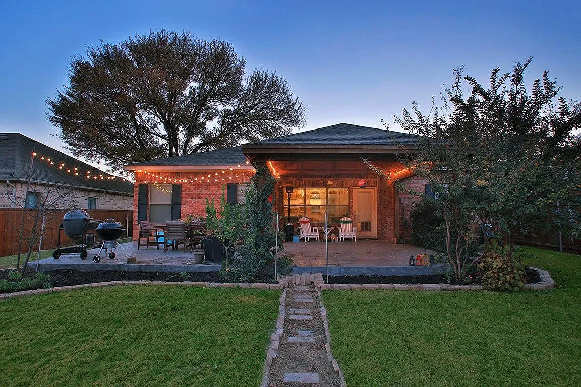 4 bed, 1769 sqft, $3,300 — Photo 3