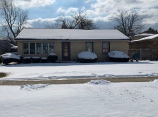 5711 W 84th St, Burbank, IL