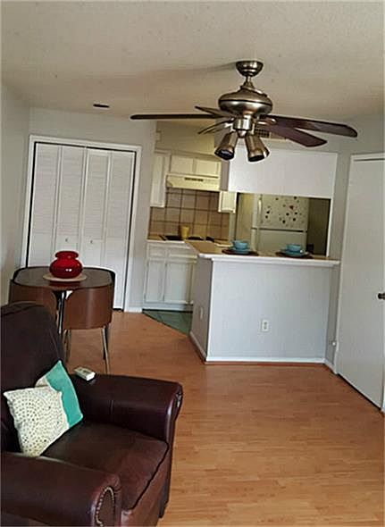 1st image of 2110 Wilcrest Dr APT 127