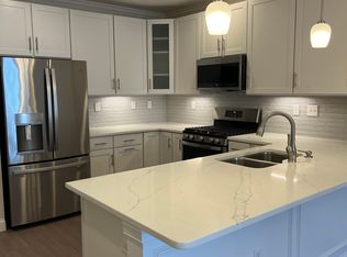 320 Middlesex Ave #D303, Medford, MA 02155
