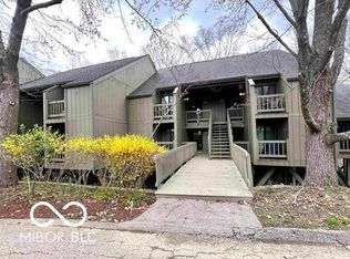 9438 S Lake Ridge Dr, Bloomington, IN 47401