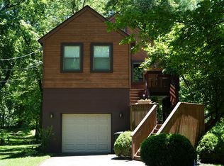 1625 Riverside Dr, Prospect, KY 40059