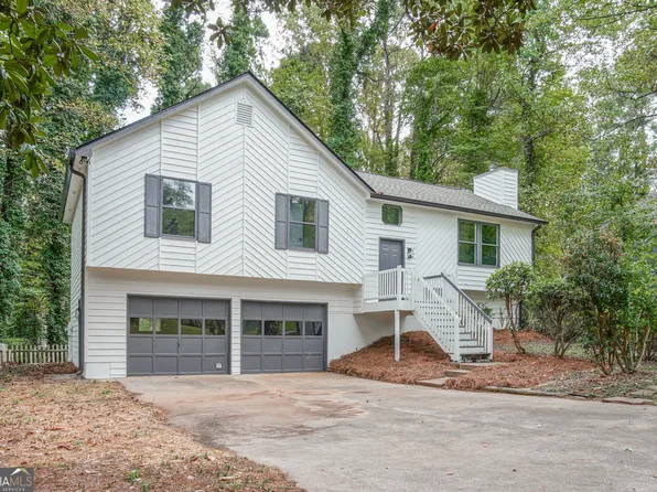 648 Sunshine Trce NW, Acworth, GA 30102