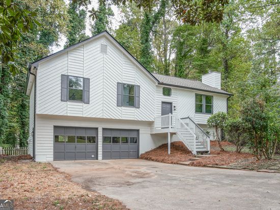 648 Sunshine Trce NW, Acworth, GA 30102