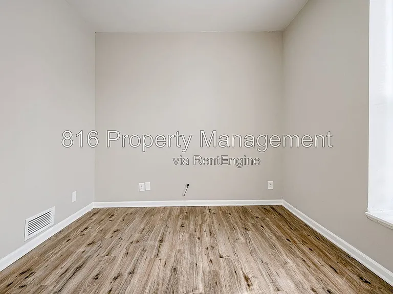 301 Benton Blvd #4 — Photo 18