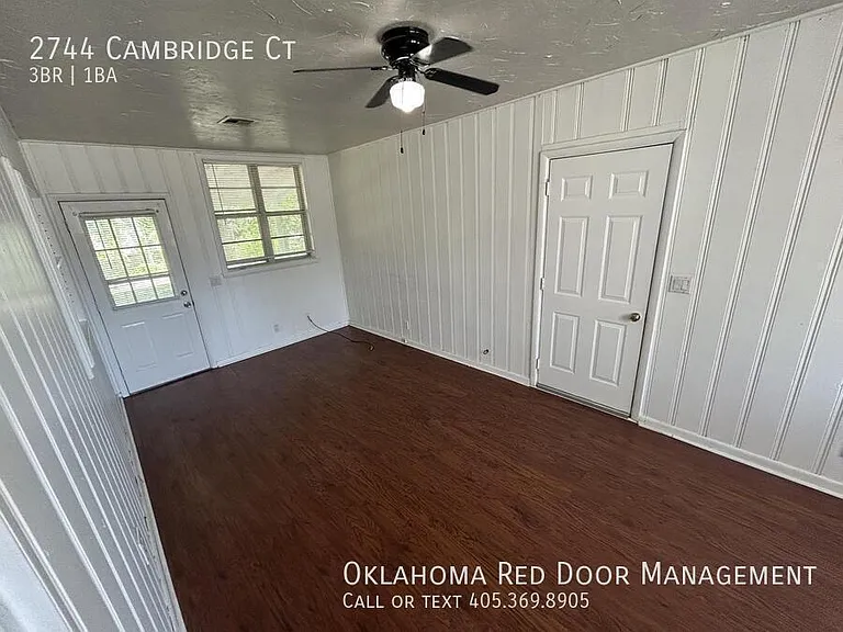 2744 Cambridge Ct — Photo 10