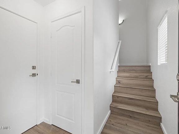 4th image of 2402 E 5th St #1419B