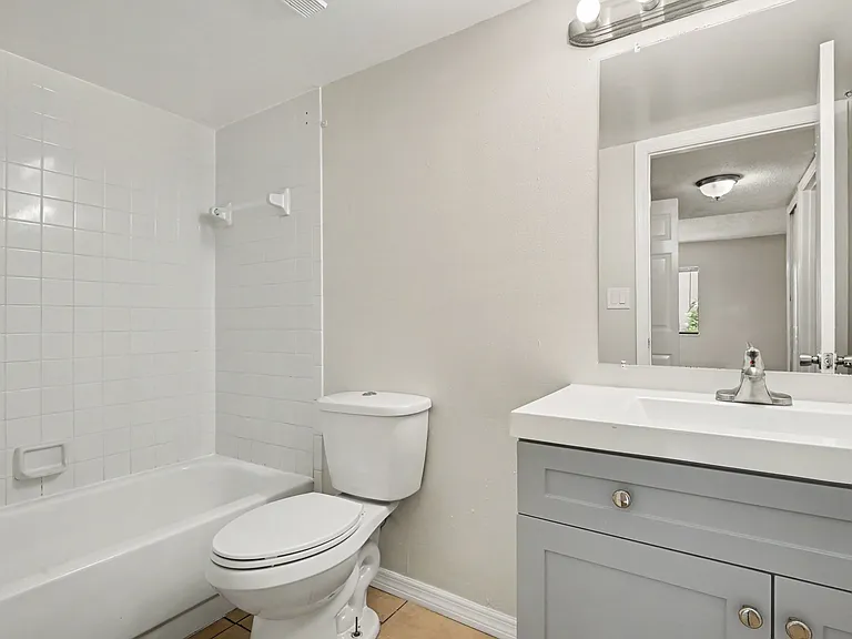 4534 Sleepy Oak Ln #4534 — Photo 9