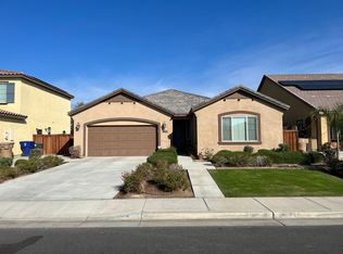 9914 Sentinel Peak Pl, Bakersfield, CA 93311