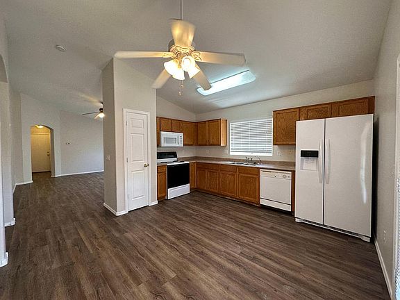 4th image of 2481 W Silver Creek Ln