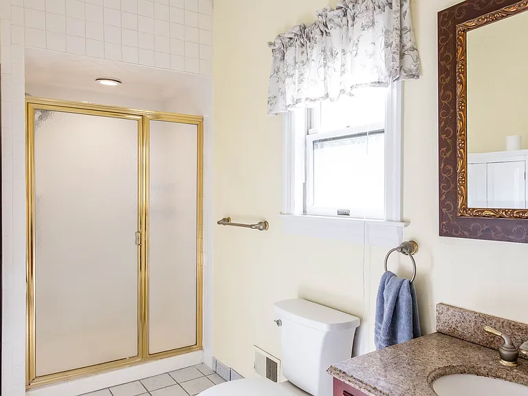 22 Serafin Pl — Photo 10
