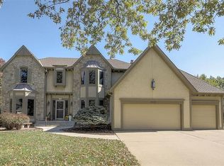11229 Rosewood St, Leawood, KS 66211