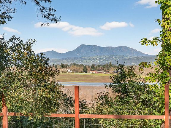 3rd image of 1450 Timberhill Road