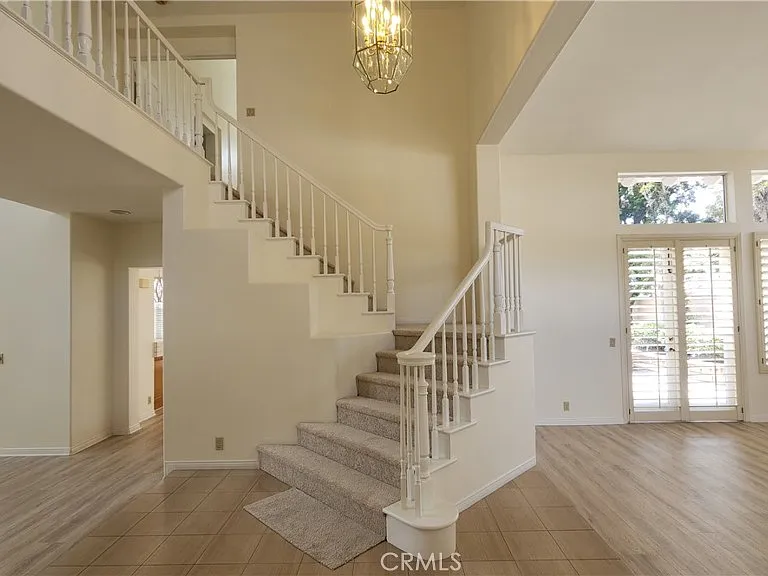 2162 Ventia — Photo 13