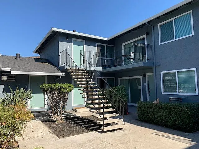 740 W Valley Dr #8 — Photo 15