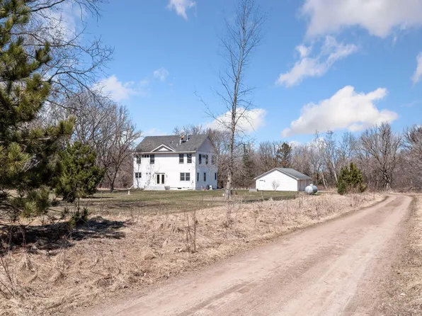 13368 382nd St, Lindstrom, MN 55045