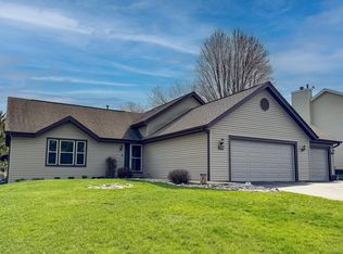 118 Strawbridge Dr, Rockton, IL 61072