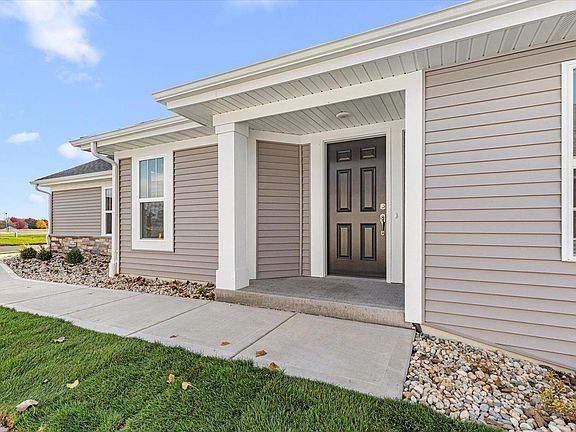 2nd image of 540 Hunter Oaks BOULEVARD #0602