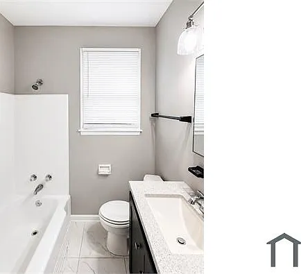 5 bed, 2300 sqft, $2,100 — Photo 4
