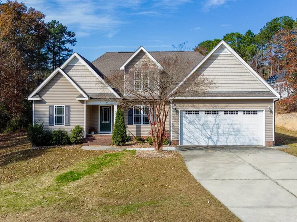 716 Manor Hills Rd, Lillington, NC 27546