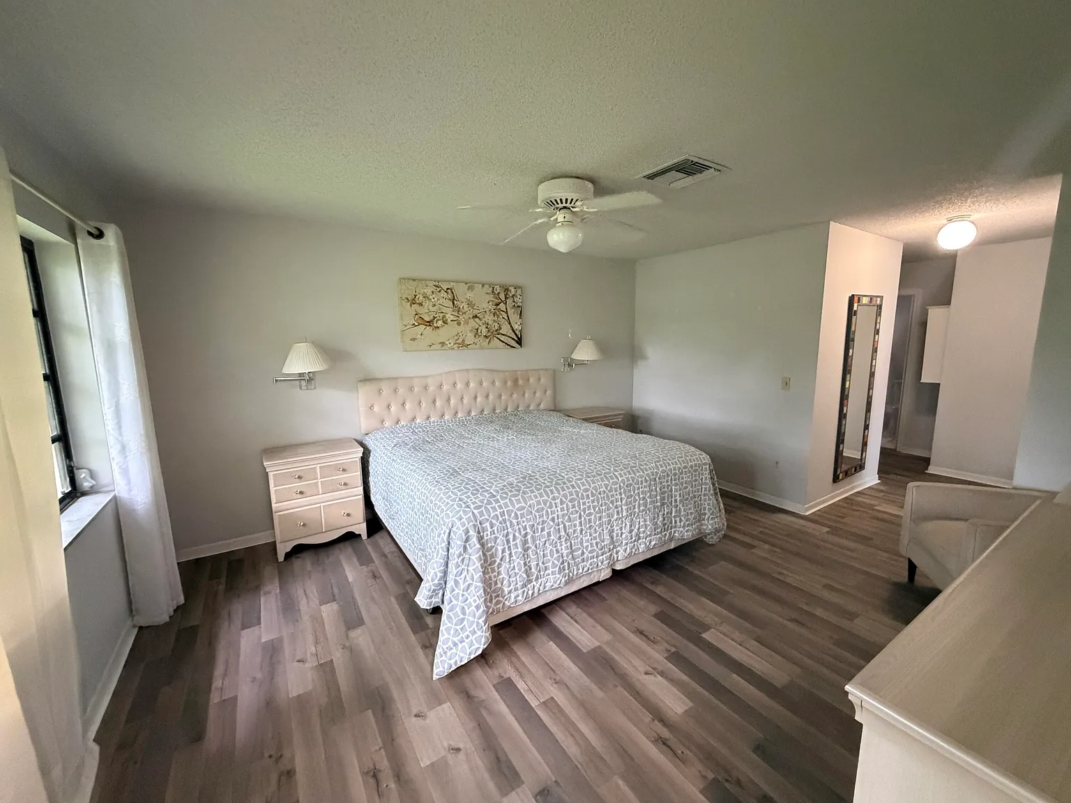 2 bed, 2.0 bath, 1216 sqft, $1,950 — Photo 3