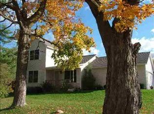 313 W Hurlbut St, Charlevoix, MI 49720