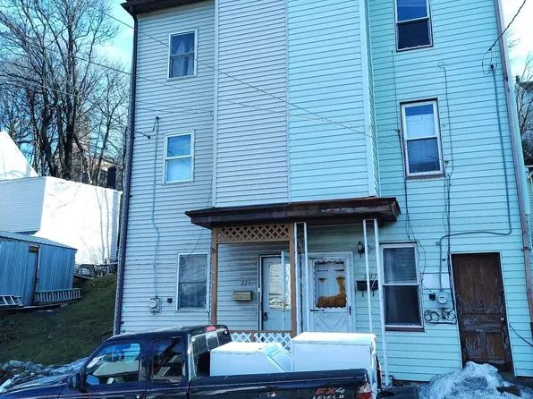 225 Laurel St, Minersville, PA 17954