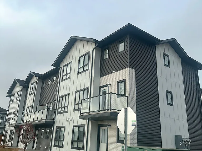 4607 32nd Ave — Photo 9