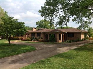 1602 Airport Rd, Marion, NC 28752