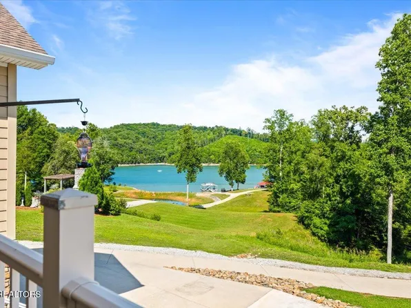 1380 E Norris Point Rd, Lafollette, TN 37766