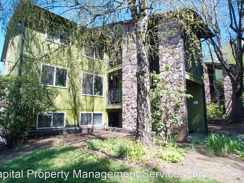 2nd image of 3940 SW Multnomah Blvd #6817713