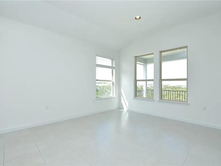 413 Maialina Cv — Photo 9