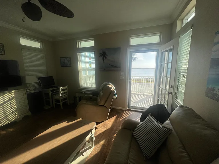 9 NE Nautical Dr — Photo 12