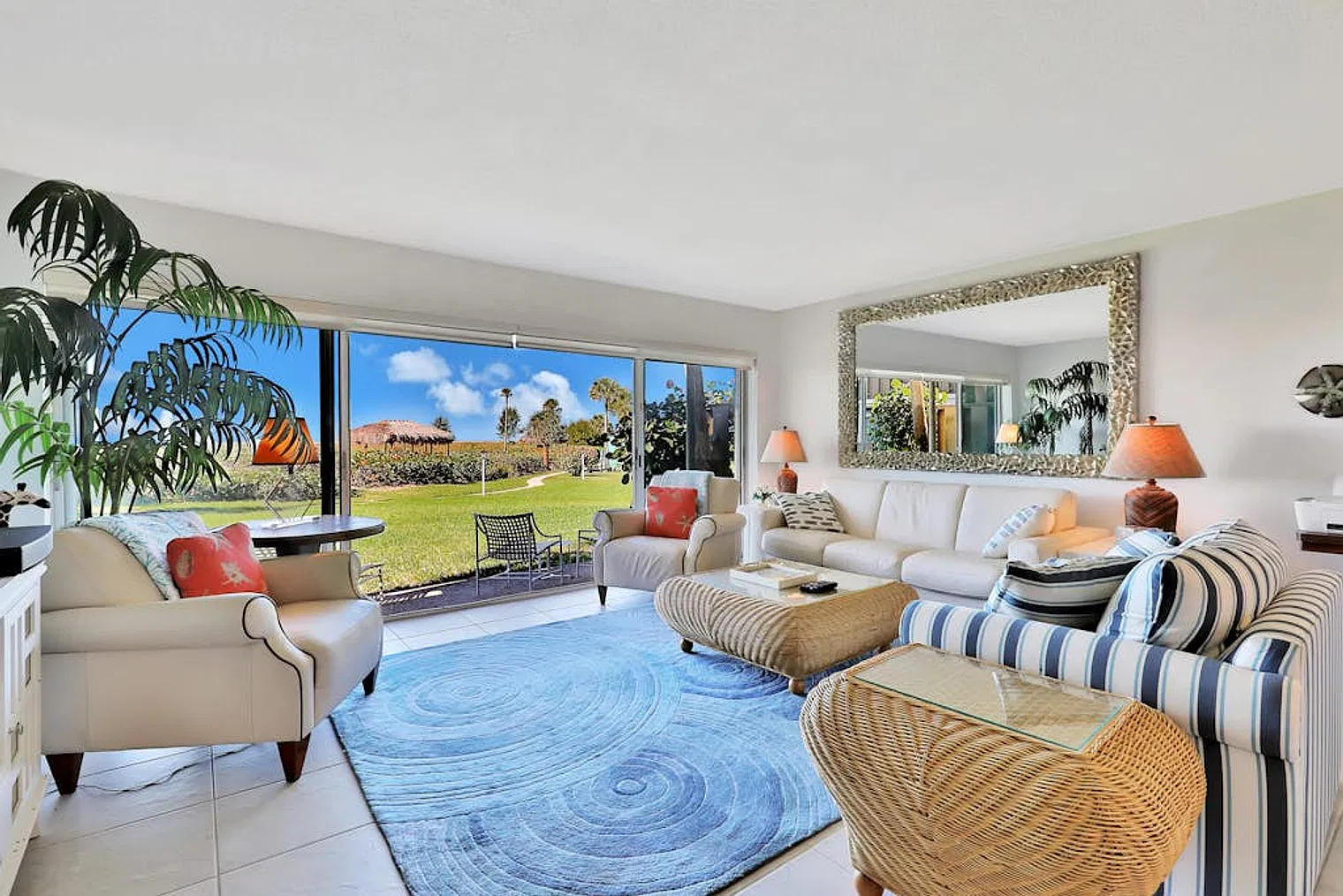 1 bed, 2.0 bath, 1076 sqft, $5,886 — Photo 3